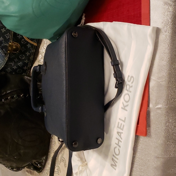 Michael kors satchel / Crossbody - Picture 6 of 12